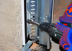 United Garage Doors Westmont, IL 630-823-9208 - installation-side